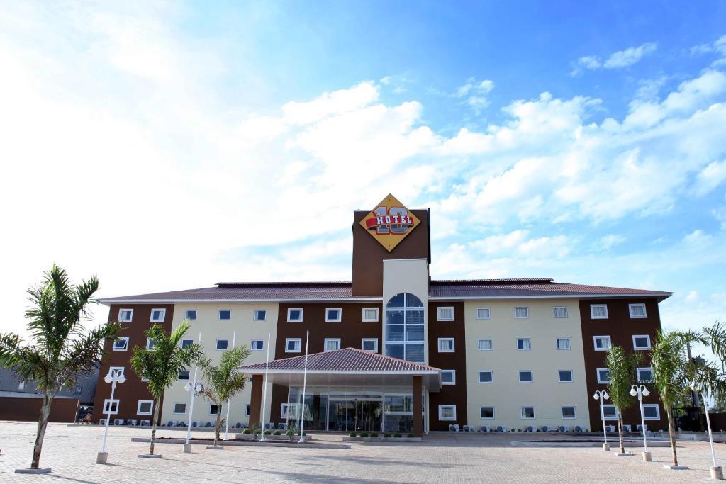 Hotel 10 דוראדוס מראה חיצוני תמונה