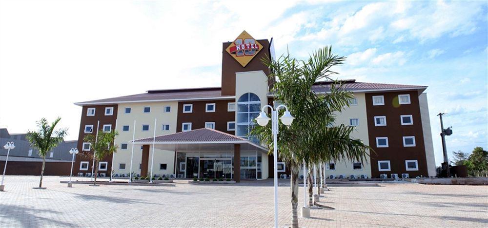 Hotel 10 דוראדוס מראה חיצוני תמונה