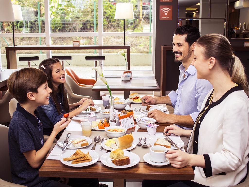 Hotel 10 דוראדוס מראה חיצוני תמונה