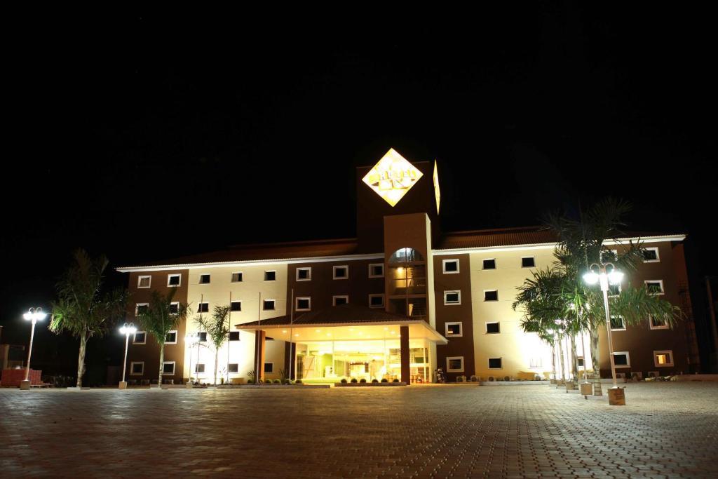 Hotel 10 דוראדוס מראה חיצוני תמונה