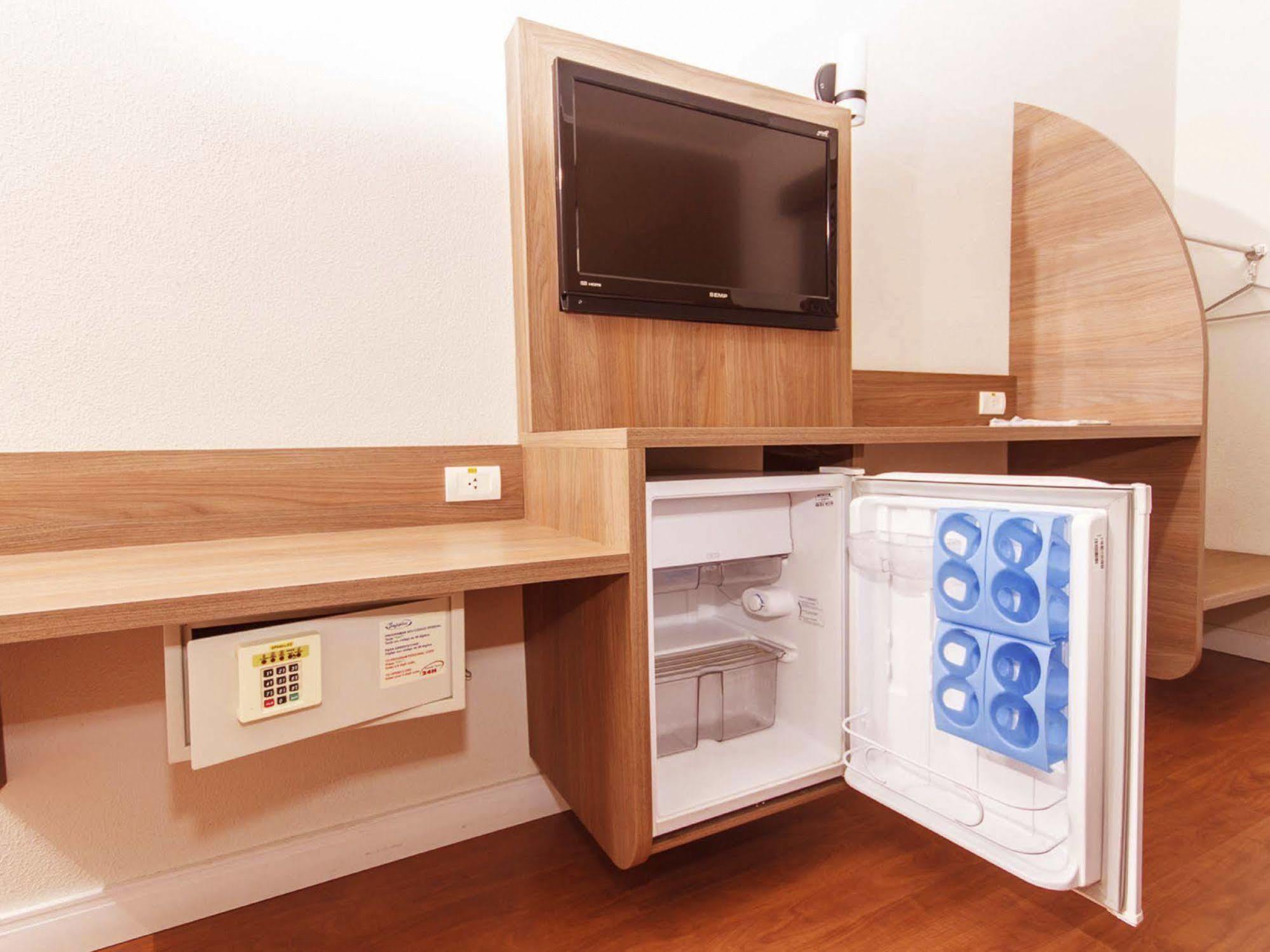 Hotel 10 דוראדוס מראה חיצוני תמונה