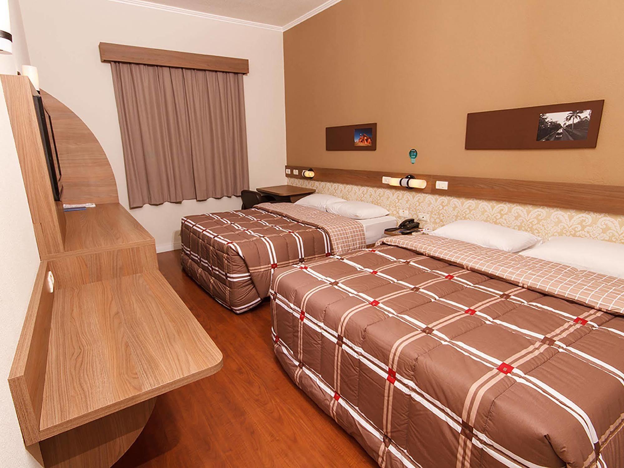Hotel 10 דוראדוס מראה חיצוני תמונה