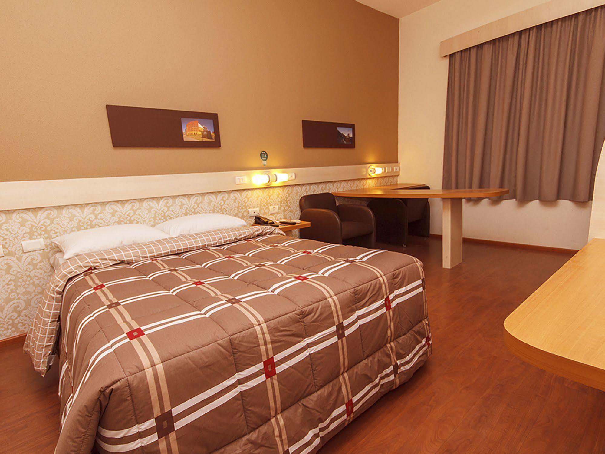 Hotel 10 דוראדוס מראה חיצוני תמונה